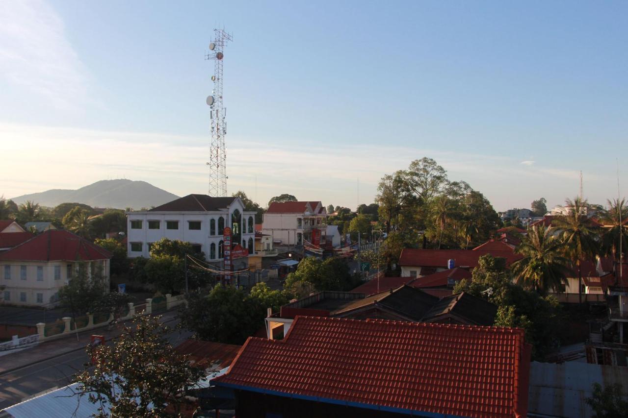 Pama Hotel Kampong Chhnang Eksteriør bilde