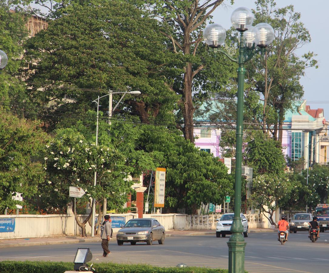 Pama Hotel Kampong Chhnang Eksteriør bilde